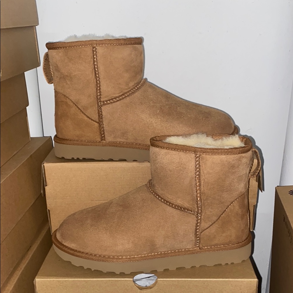 Ugg Classic Mini